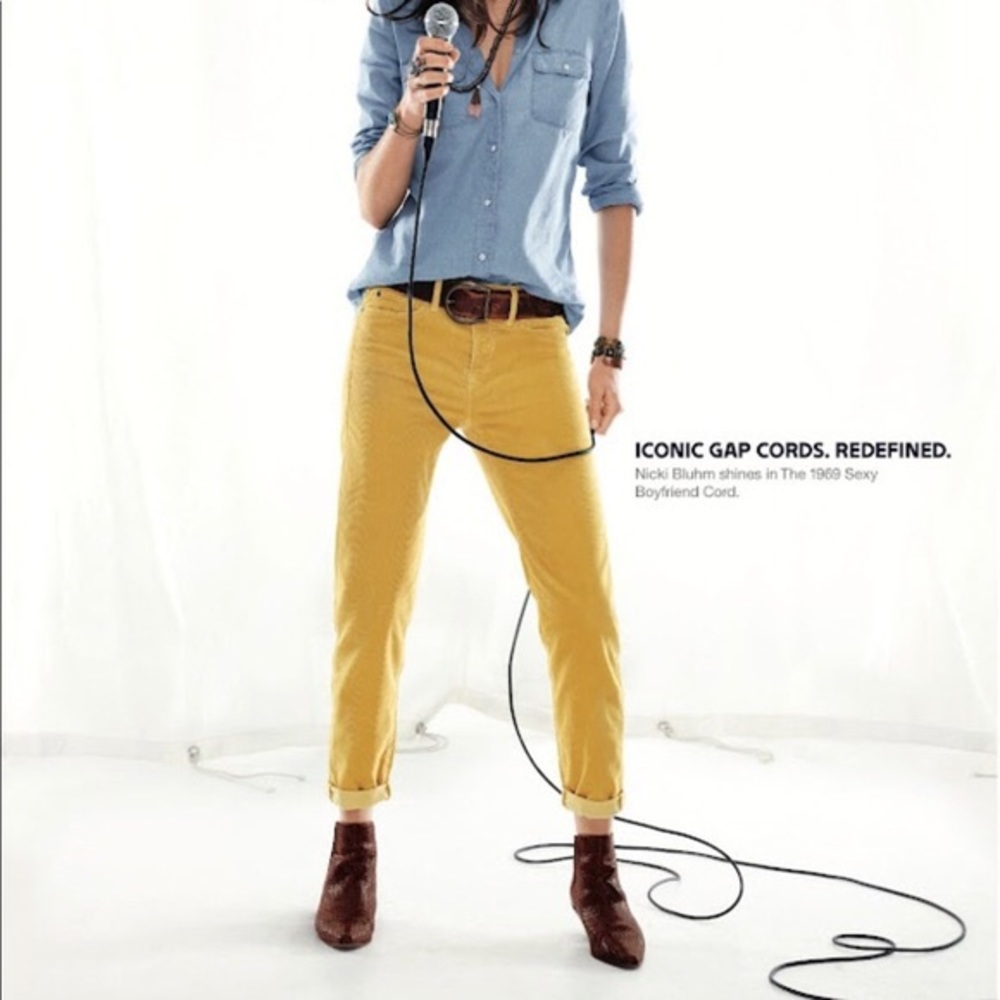 GAP Sexy Boyfriend Corduroy Jean EUC 26 R Mustard